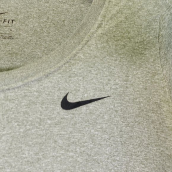 Nike‎ Top Womens Medium Dri Fit Sports Running Gray Marl Knit Round Casual Tee - Picture 6 of 7